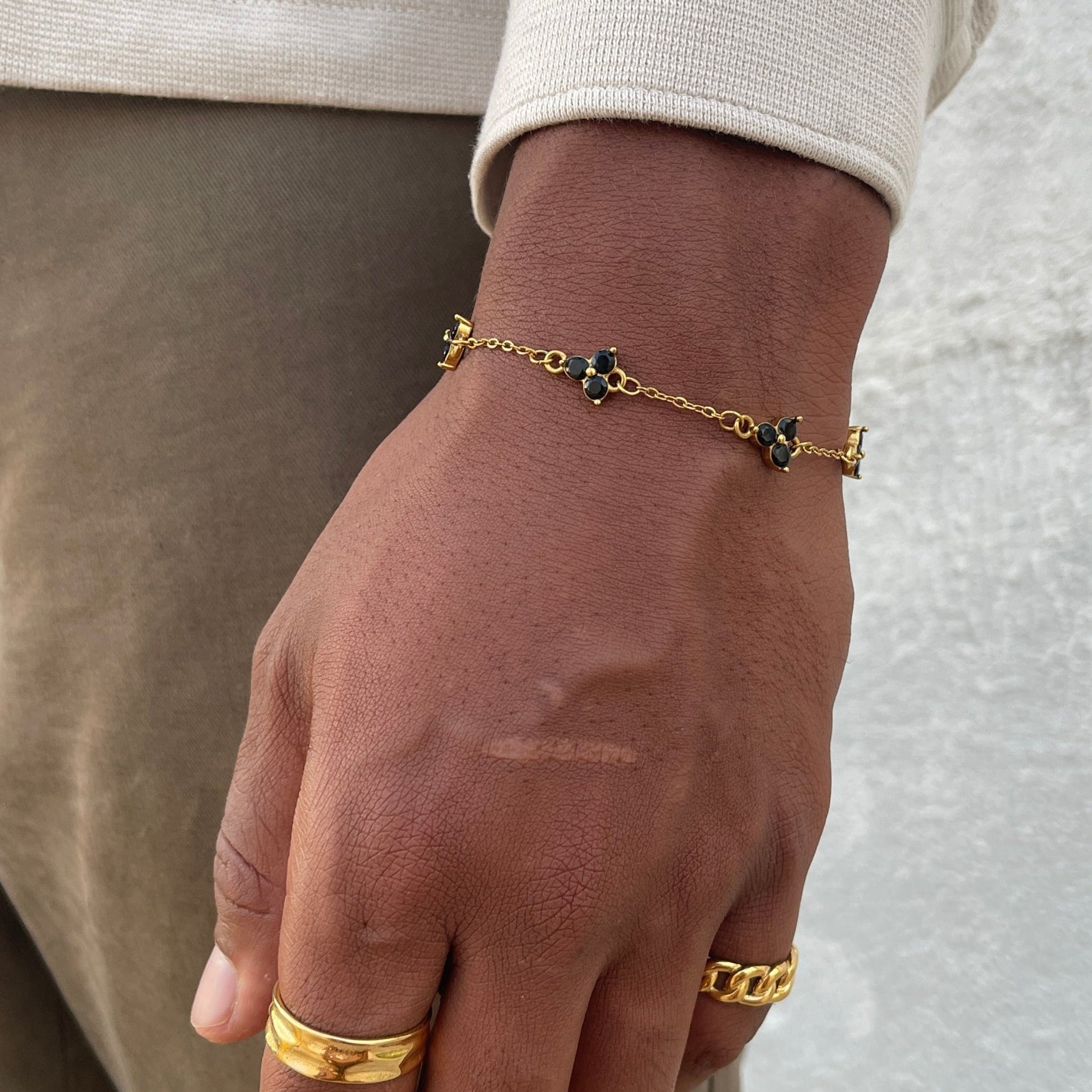 MIDNIGHT CLOVER BRACELET | 18K Gold
